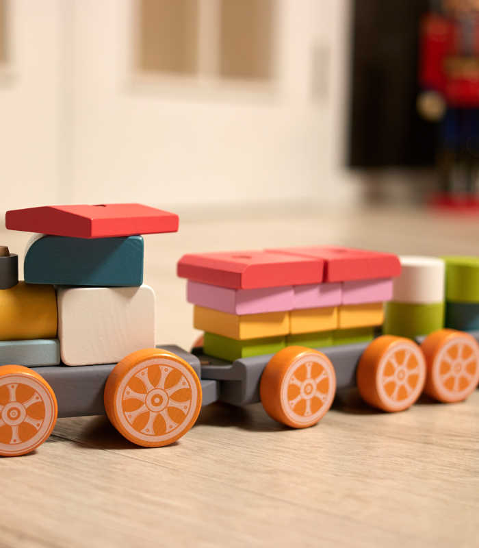 Compressed by jpeg-recompress toy-locomotive-made-of-blocks-2022-02-03-11-05-26-utc – Bild 2
